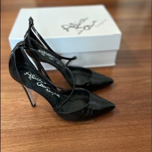 Alice & Olivia Delia Pumps